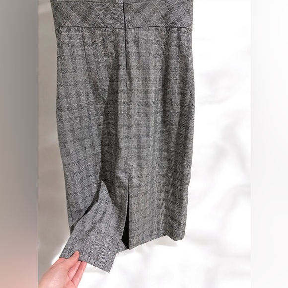 🔮LE CHATEAU DRESS🔮 - Picture 4 of 9